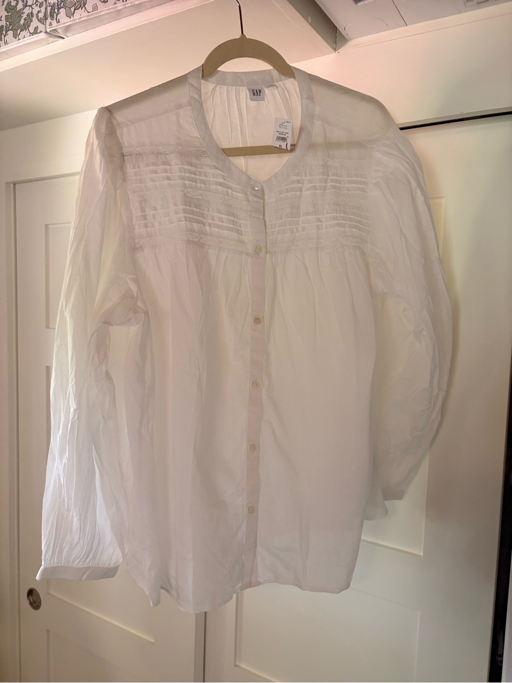 GAP White Pintuck Button-Front Top